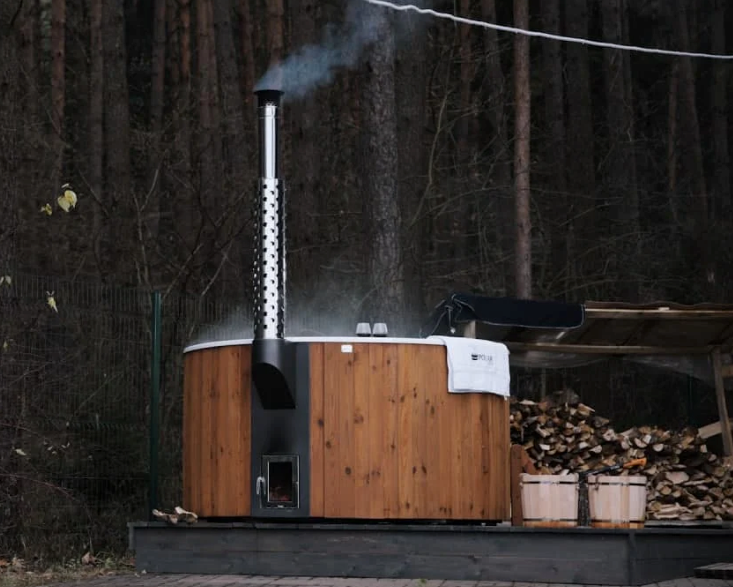 Scandinavian mini Wood-Fired Hot Tub -2- 4 person